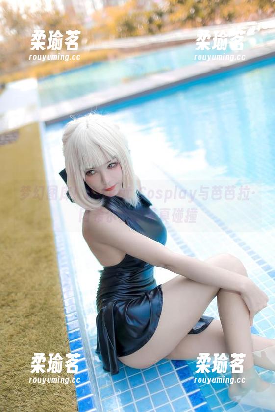 Kitkat Cosplay 梦幻图库!Kitkat Cosplay与芭芭拉·冈希尔德的写真碰撞